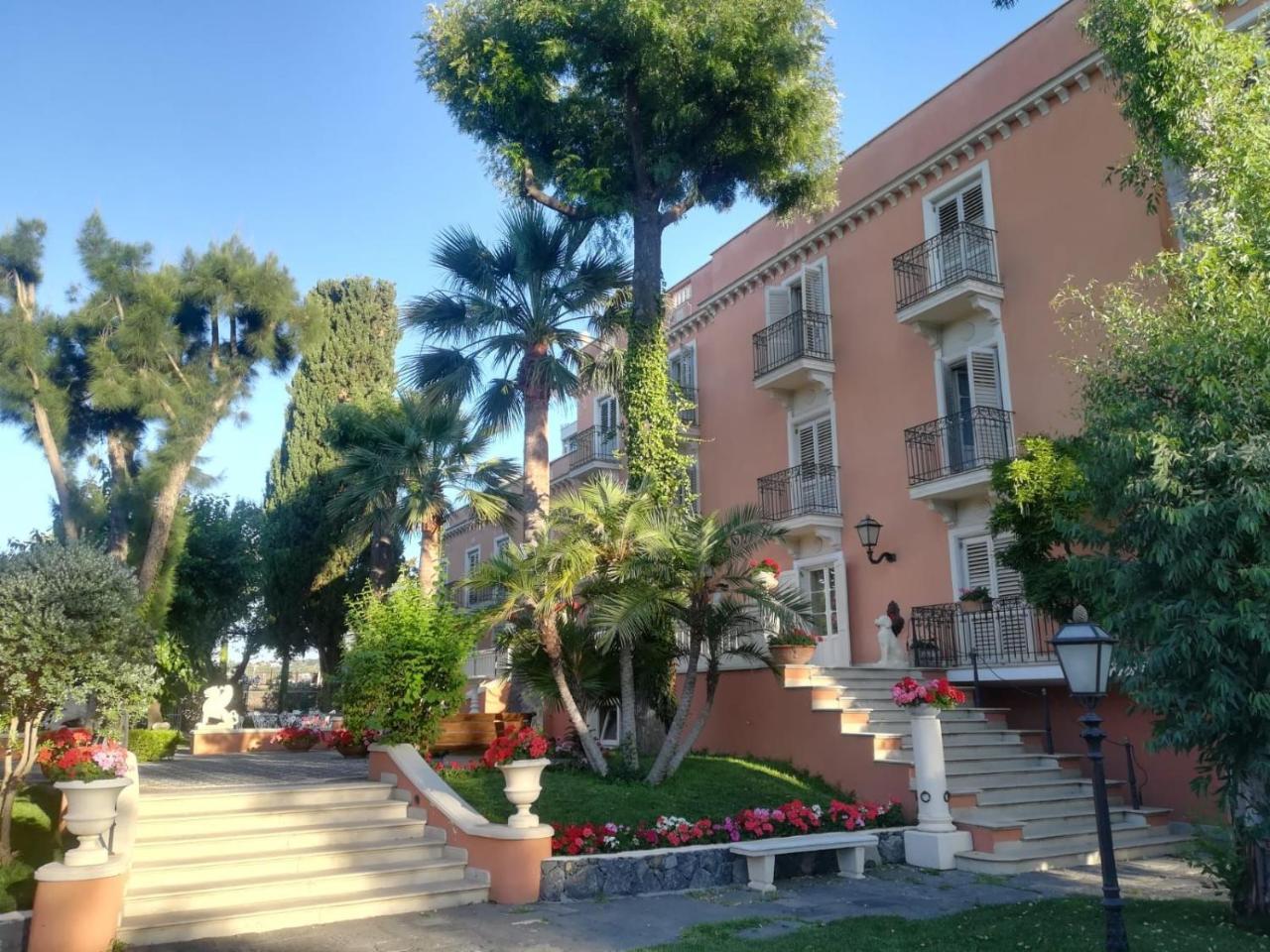 Hotel Villa Paradiso Dell'Etna San Giovanni La Punta Exterior photo