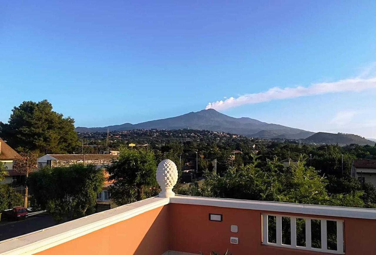 Hotel Villa Paradiso Dell'Etna San Giovanni La Punta Exterior photo